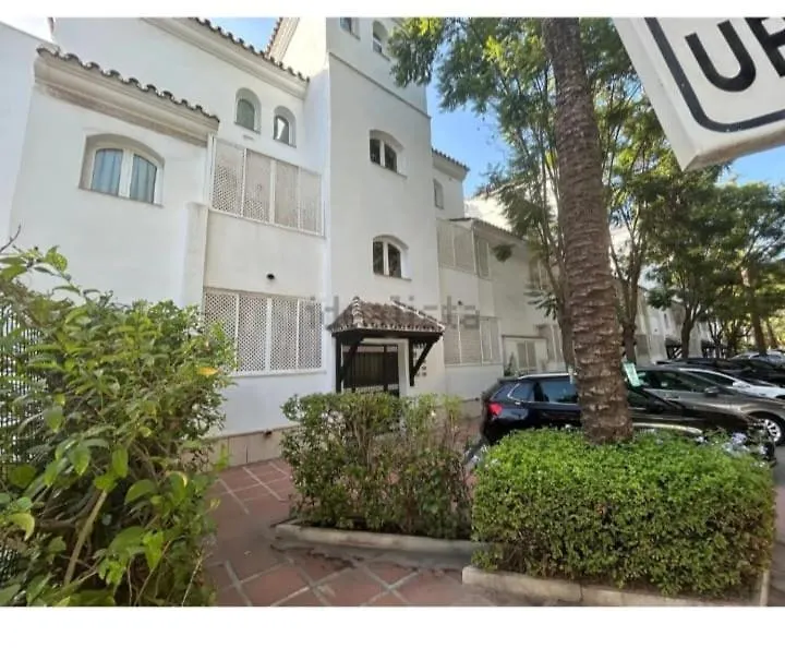 Contacts de Apartamento En Elviria